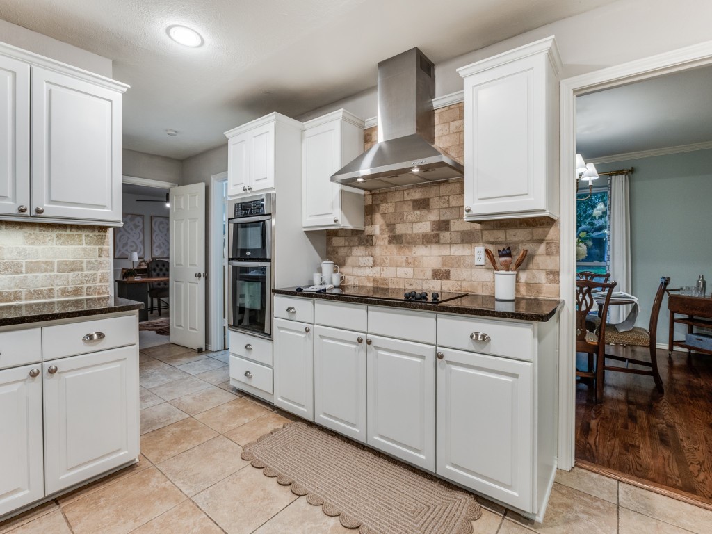 3824 Waldorf Circle Dallas TX 75229