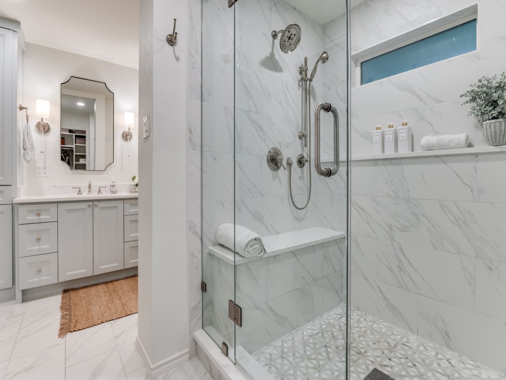 3824 Waldorf Circle Dallas TX 75229