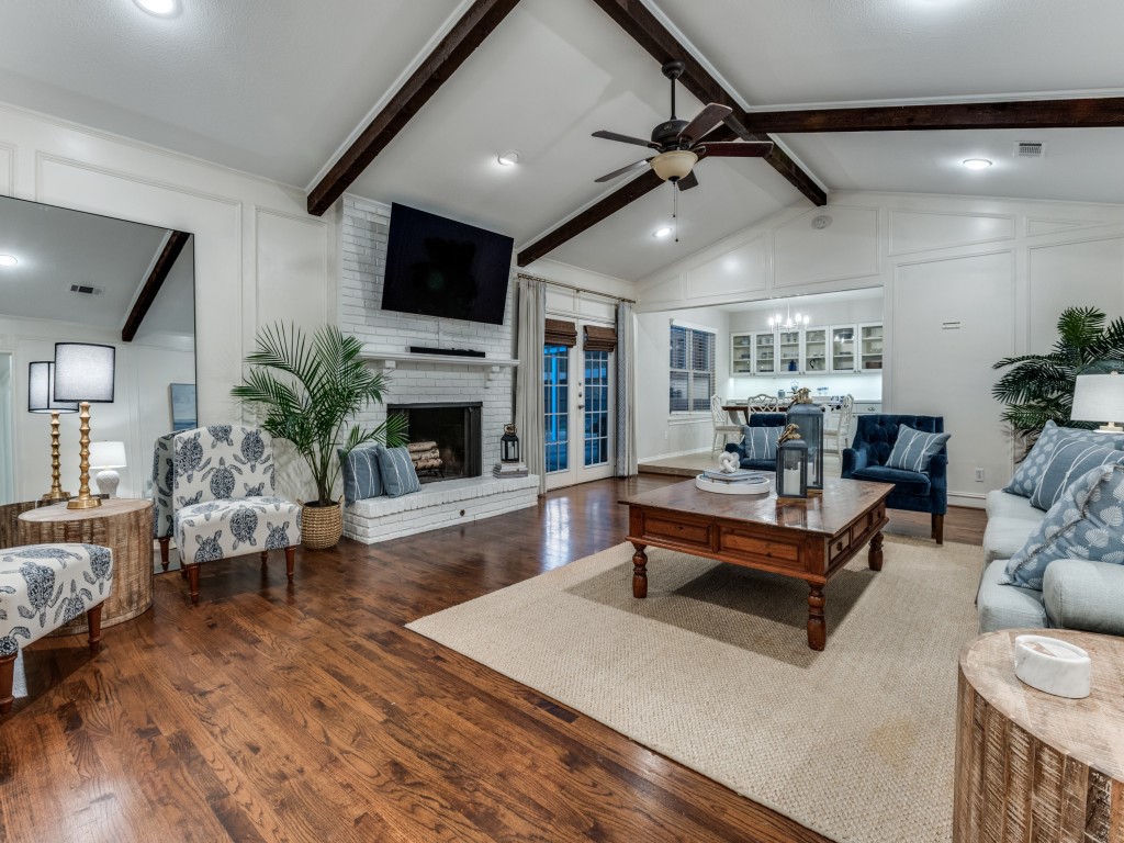 3824 Waldorf Circle Dallas TX 75229