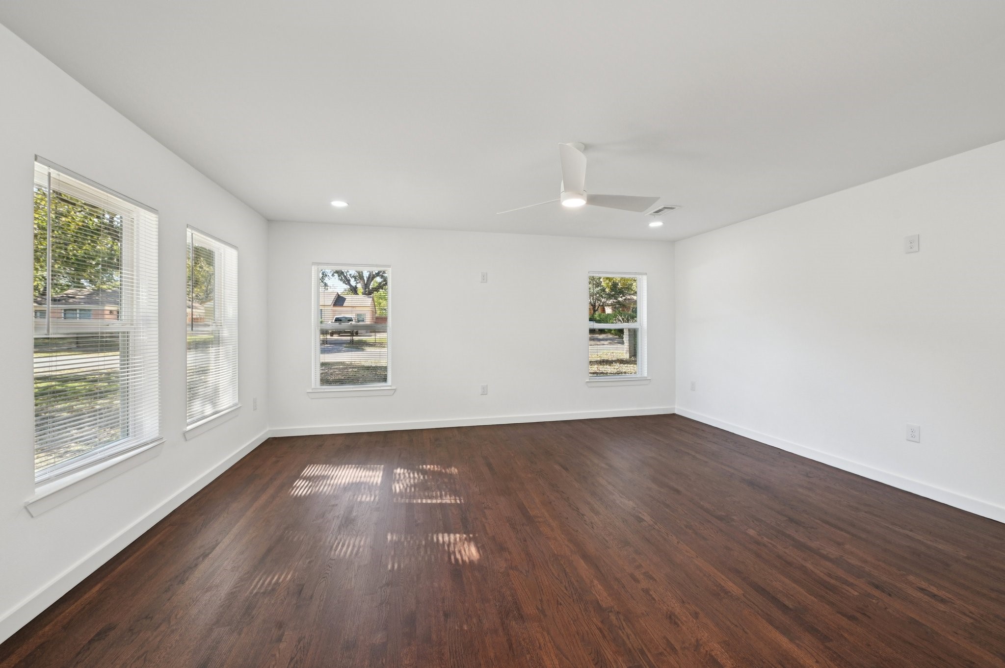 1428 Hawley Lane Dallas TX 75217