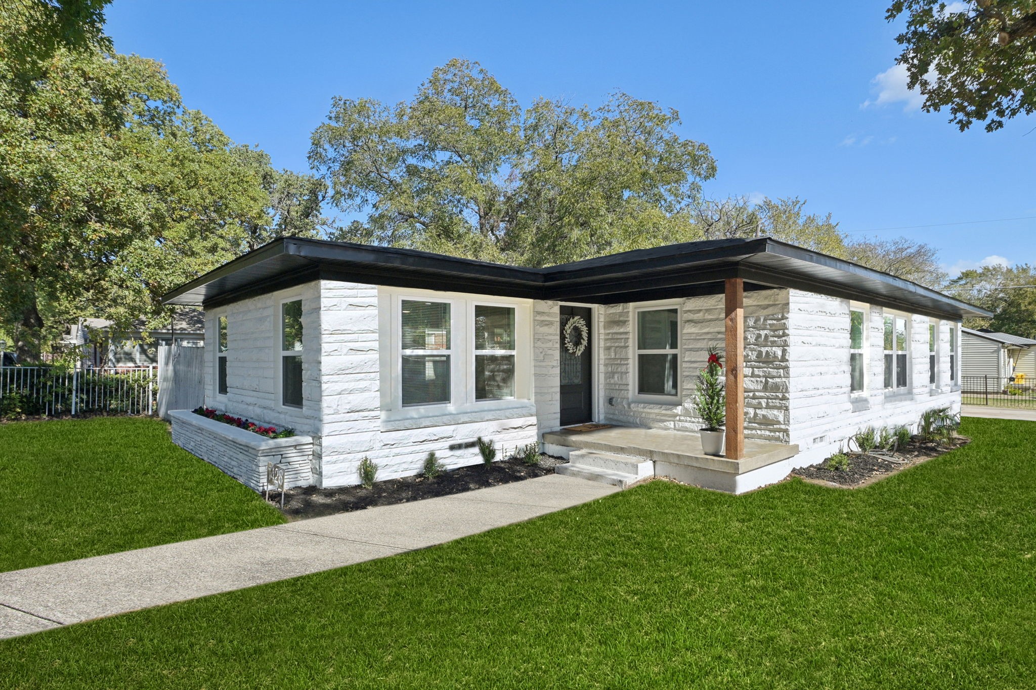 1428 Hawley Lane Dallas TX 75217