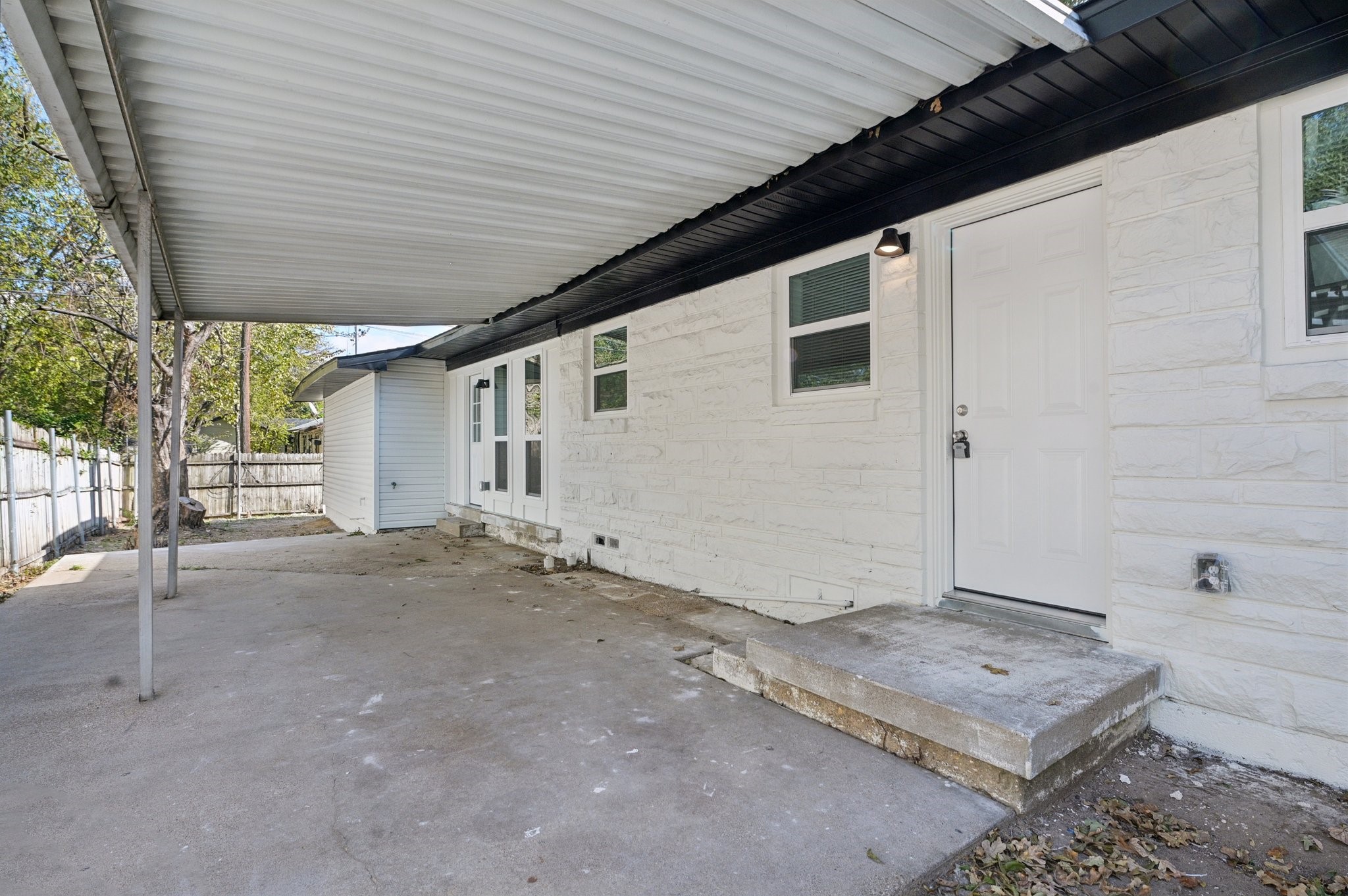 1428 Hawley Lane Dallas TX 75217