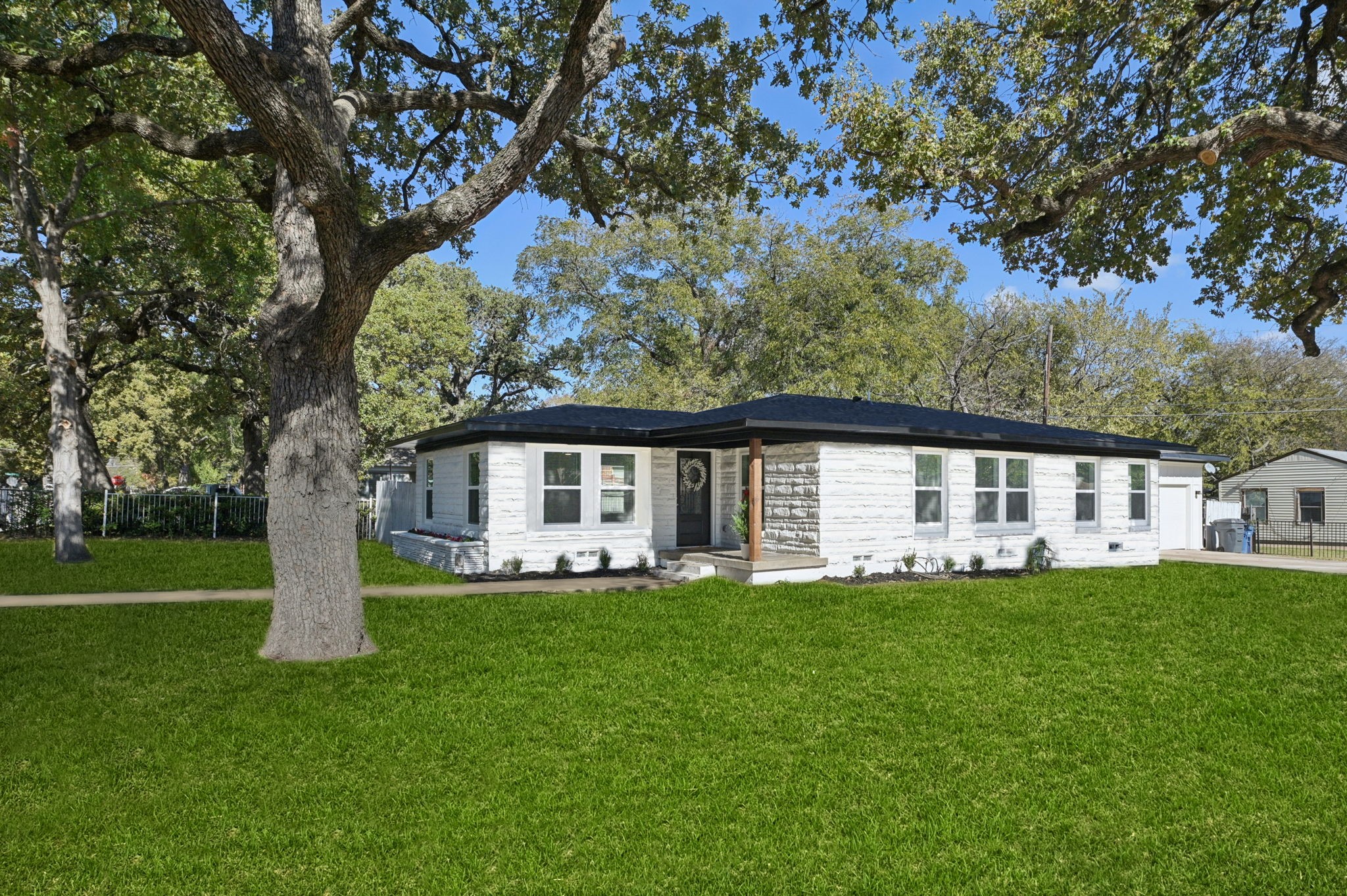 1428 Hawley Lane Dallas TX 75217