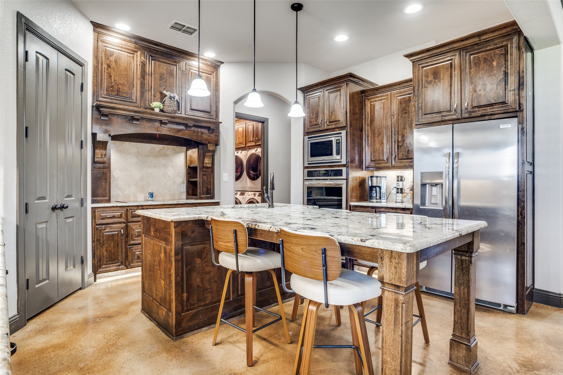 2785 George Owens Road Ponder TX 76259