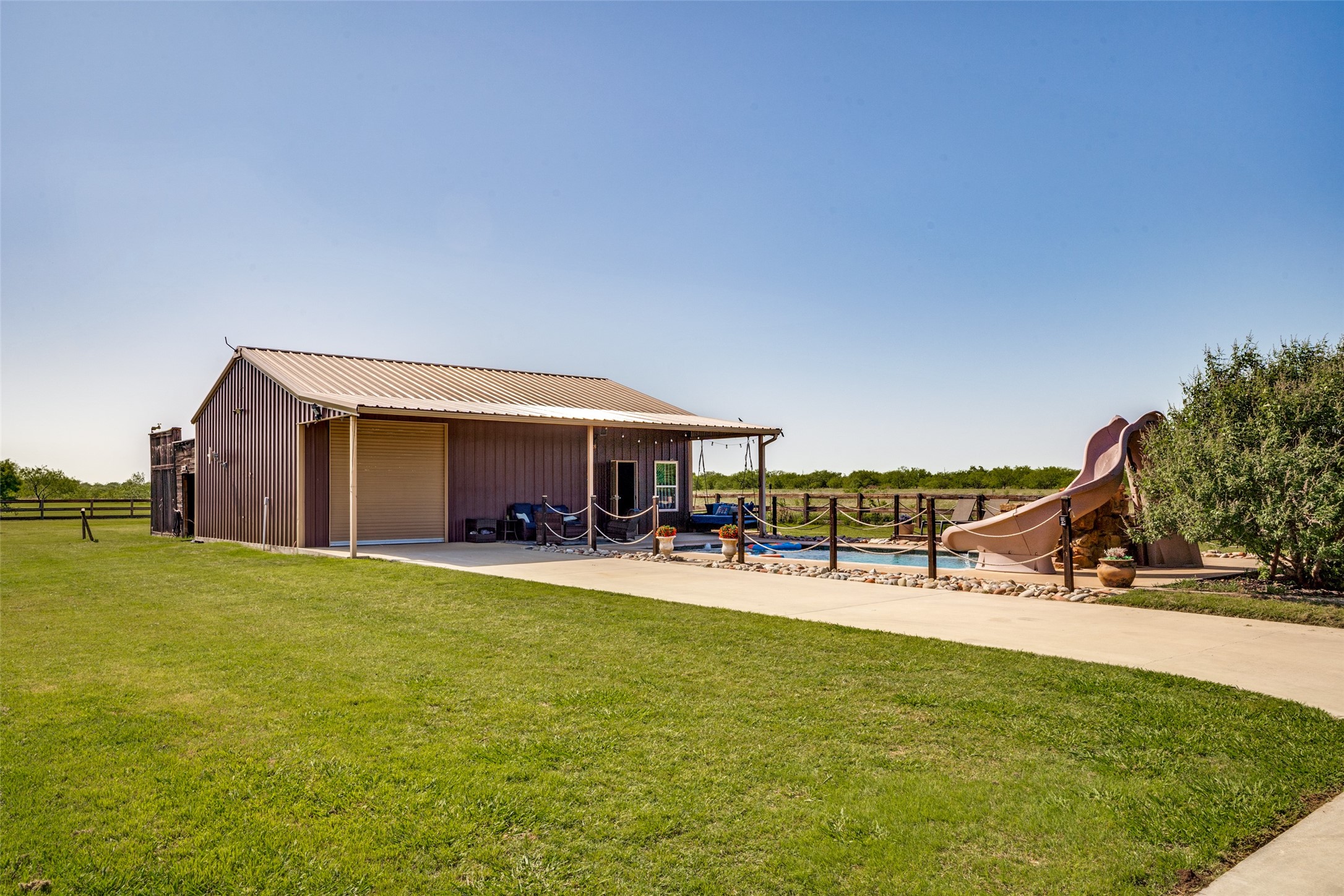 2785 George Owens Road Ponder TX 76259