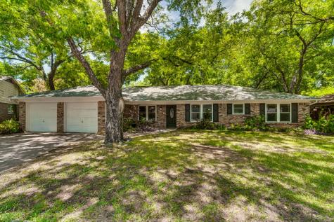 1907 Park Grove Court Arlington TX 76015
