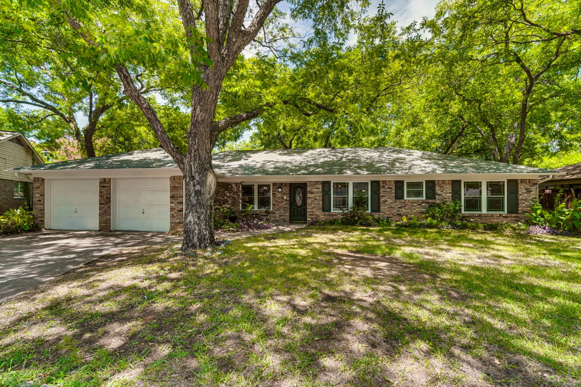 1907 Park Grove Court Arlington TX 76015