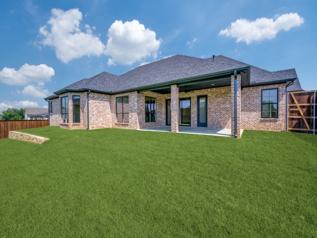 301 Fairmount Denton TX 76210