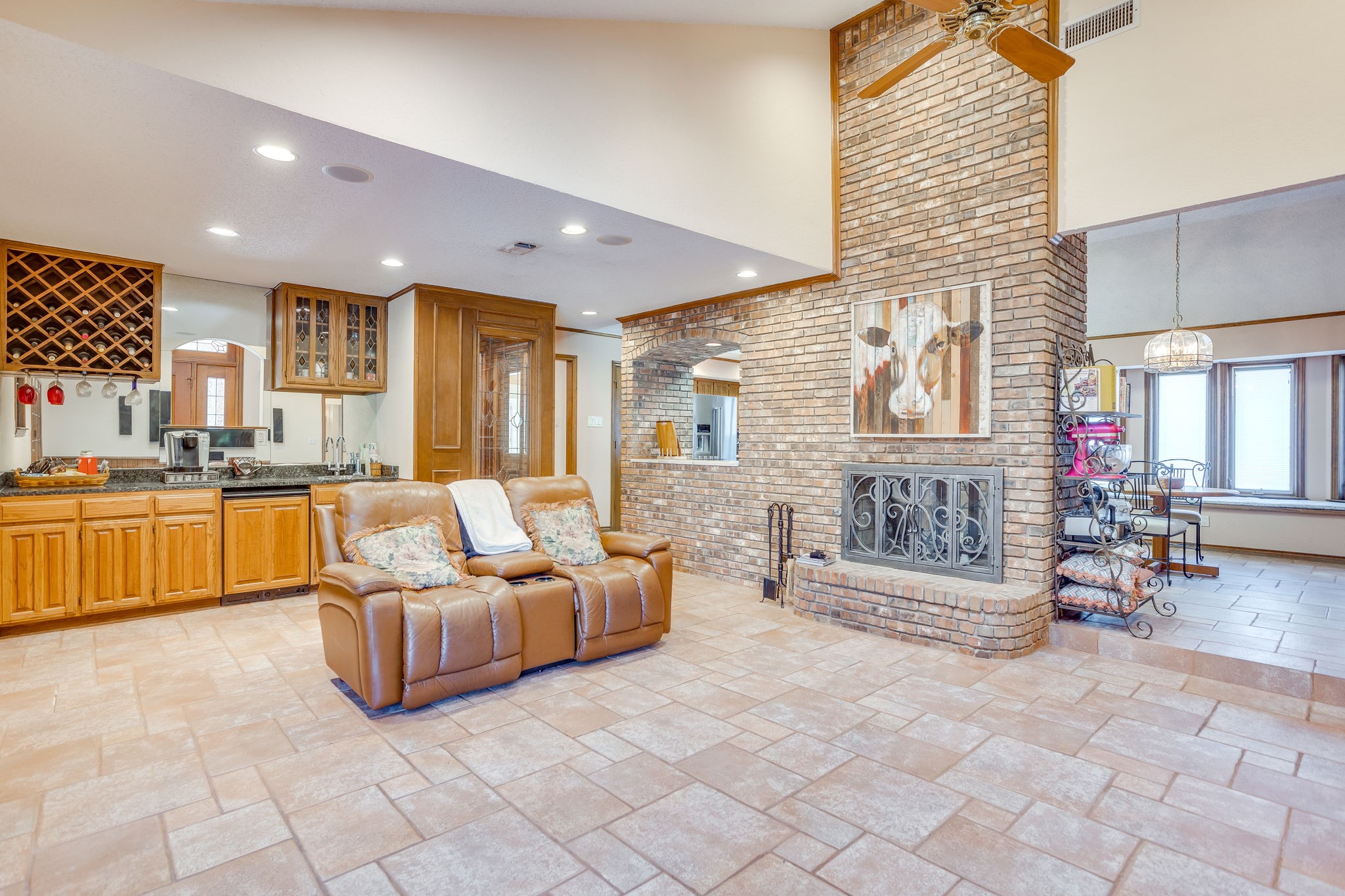 2006 Lake Country Drive Arlington TX 76012
