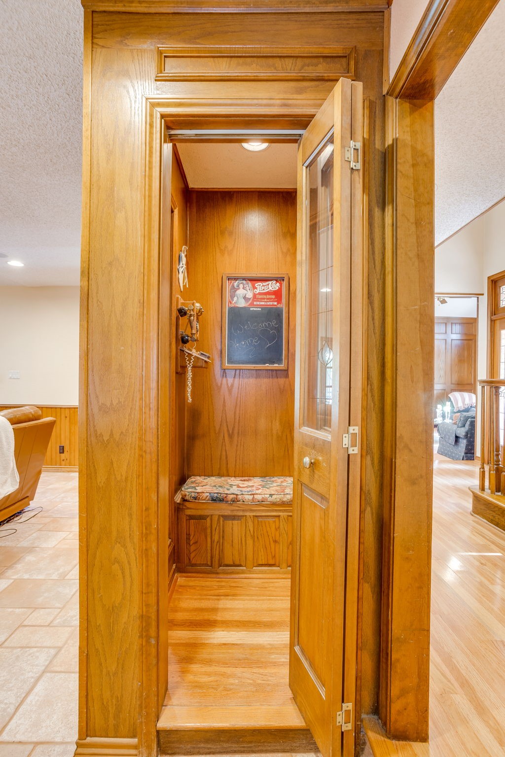 2006 Lake Country Drive Arlington TX 76012