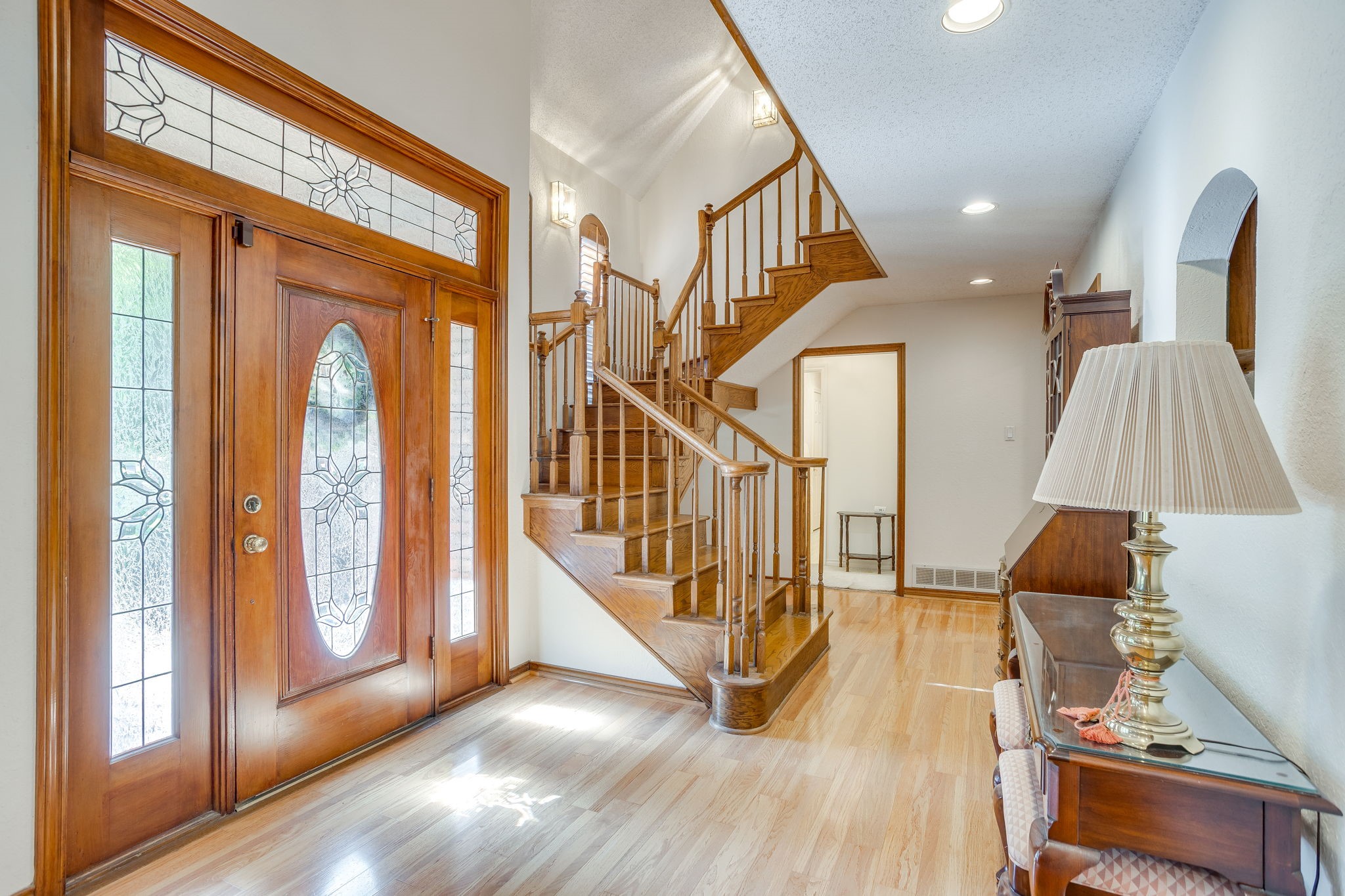 2006 Lake Country Drive Arlington TX 76012