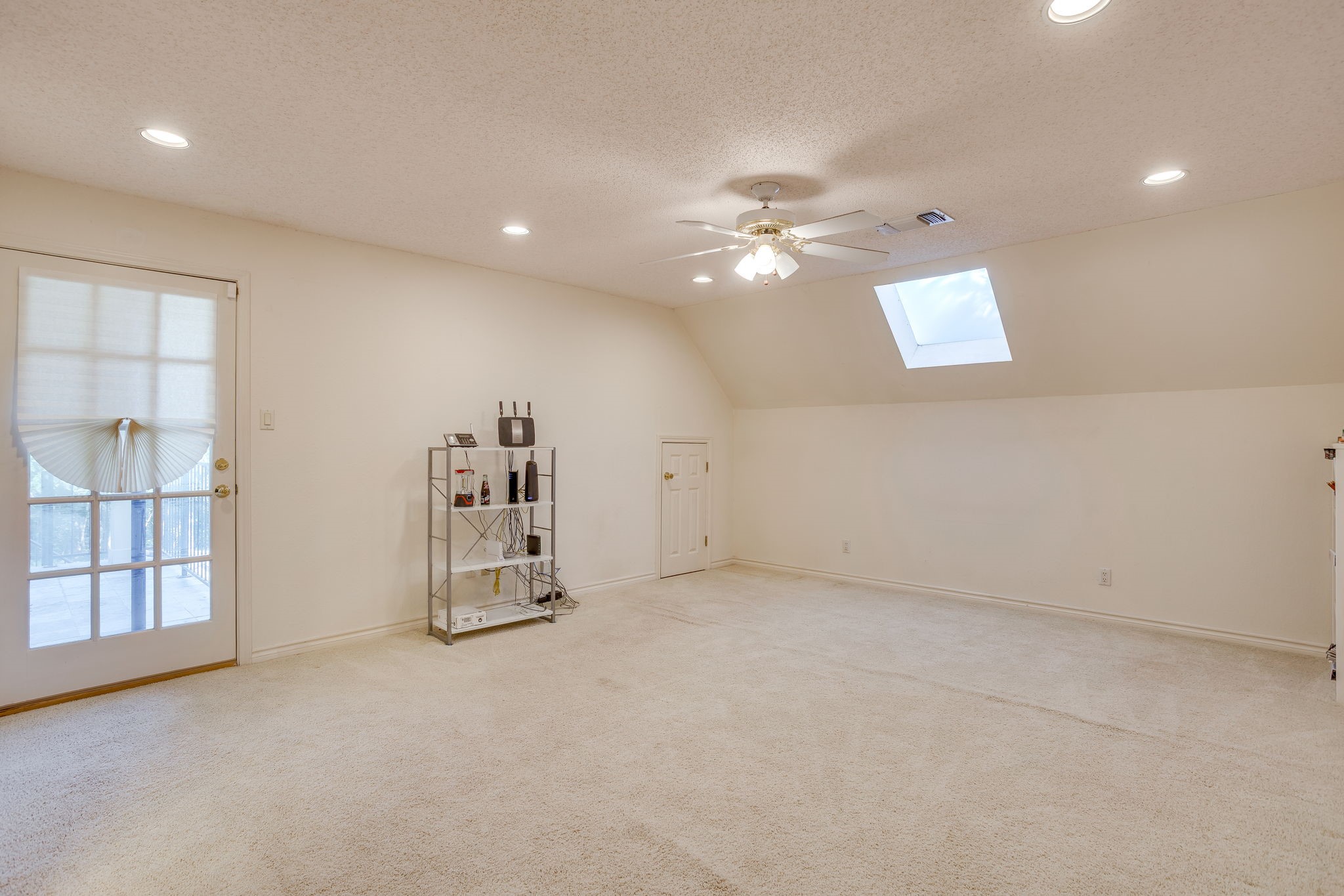 2006 Lake Country Drive Arlington TX 76012