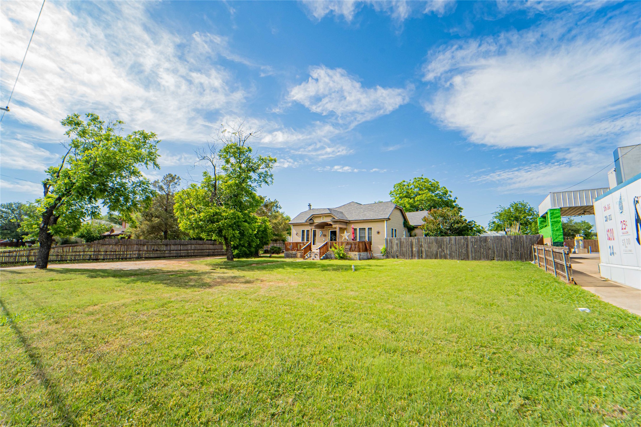 1404 W Walker Street Breckenridge TX 76424