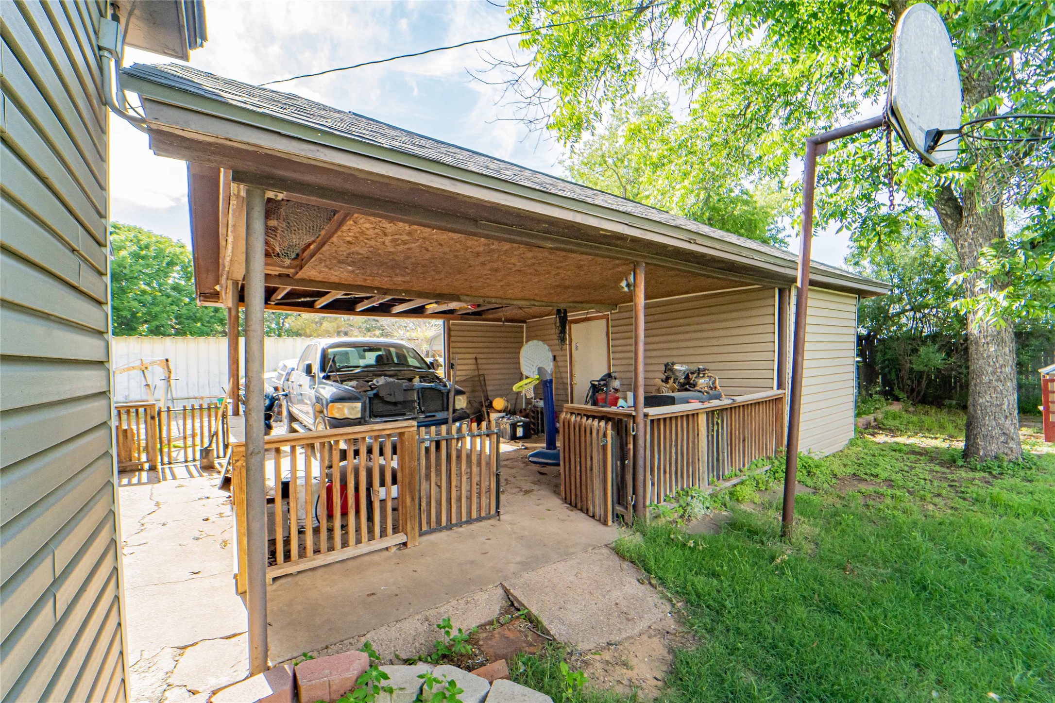 1404 W Walker Street Breckenridge TX 76424