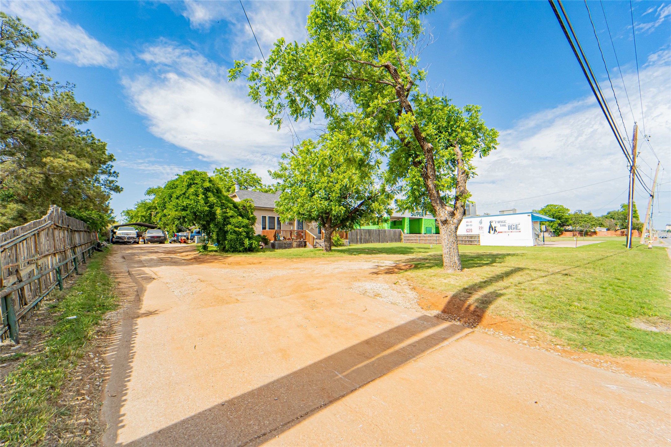 1404 W Walker Street Breckenridge TX 76424