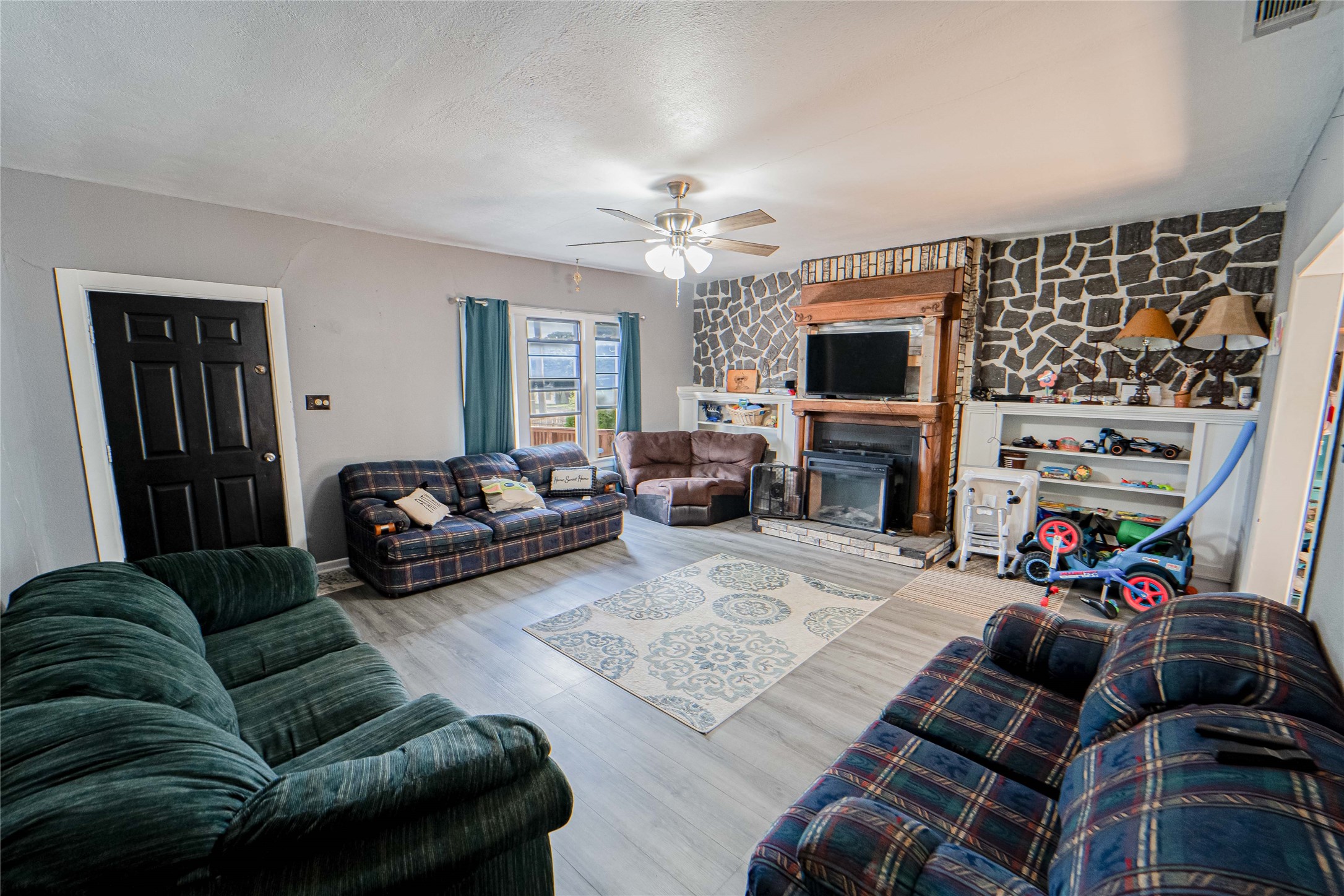 1404 W Walker Street Breckenridge TX 76424