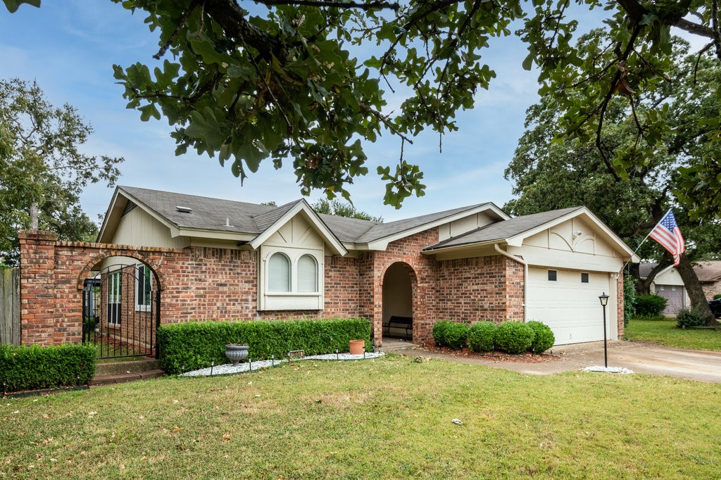 3804 Mahonia Court Arlington TX 76017