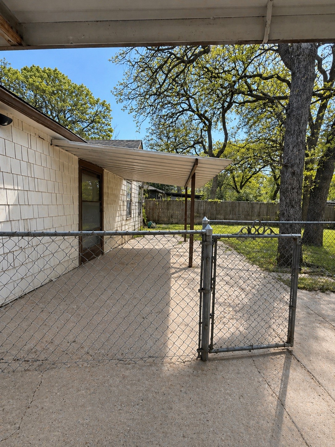 1801 Robinwood Drive Fort Worth TX 76111