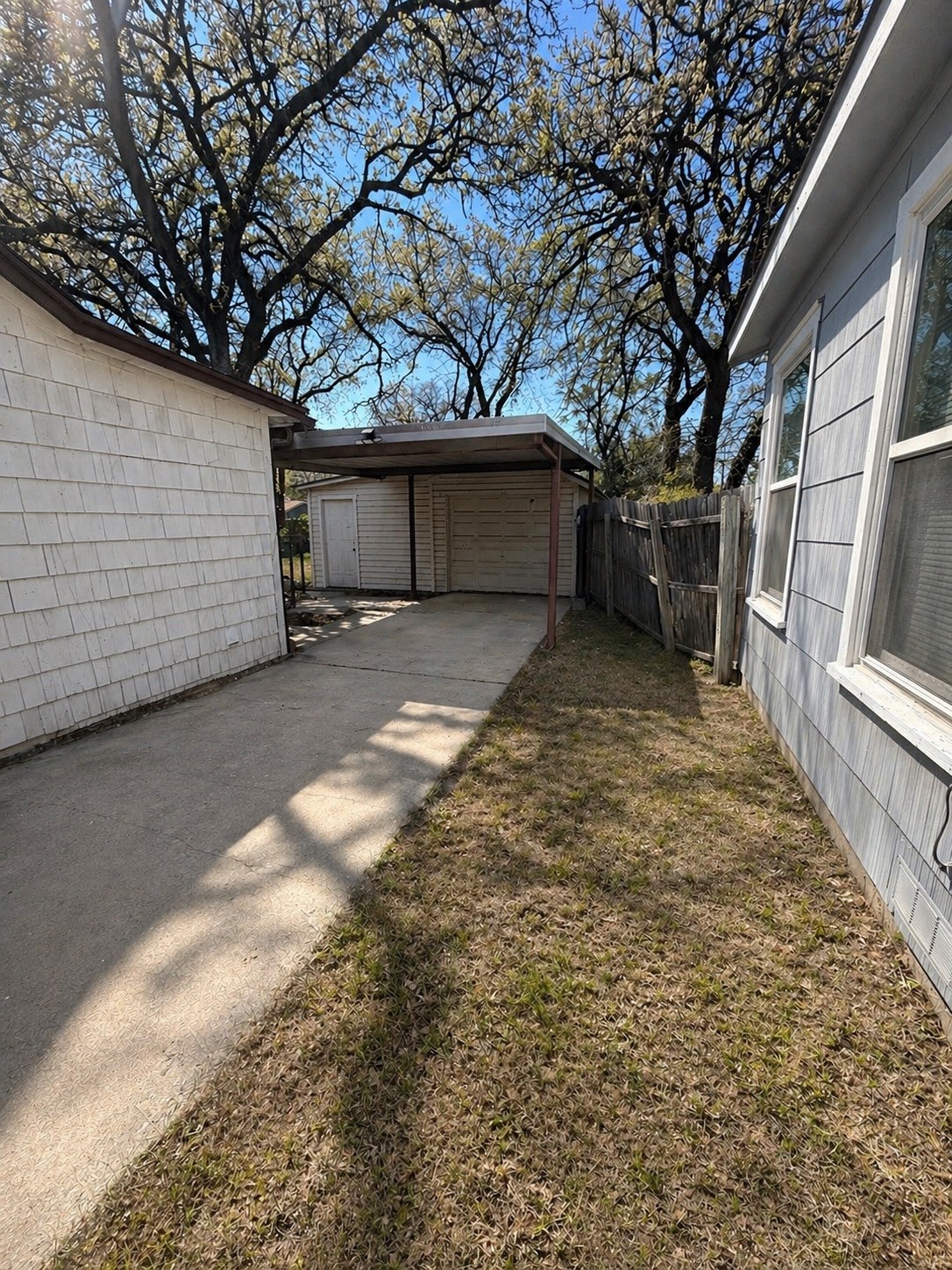 1801 Robinwood Drive Fort Worth TX 76111