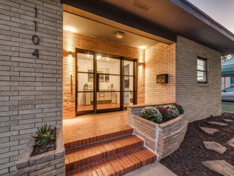 1104 Mountain Lake Road Dallas TX 75224