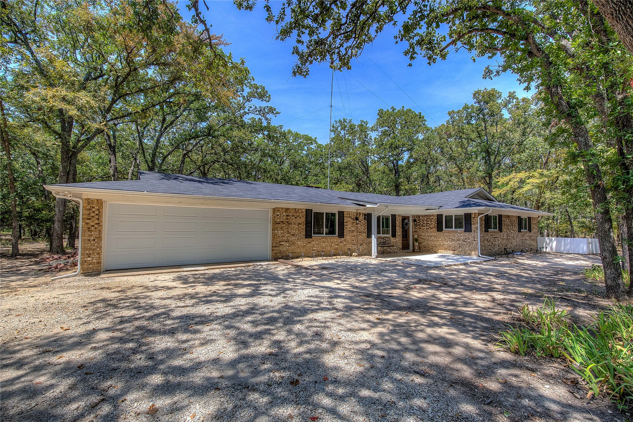 2972 County Road 3311 Greenville TX 75402