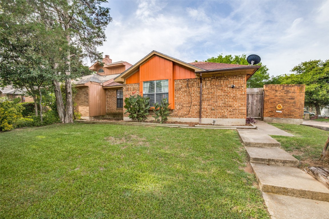 10204 Oak Terrace Circle Dallas TX 75227