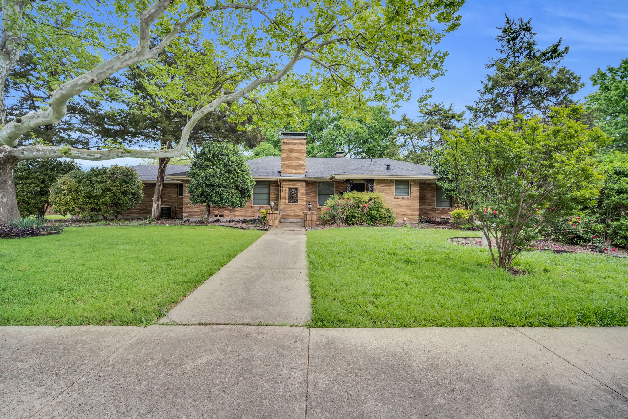 802 W Main Street Waxahachie TX 75165