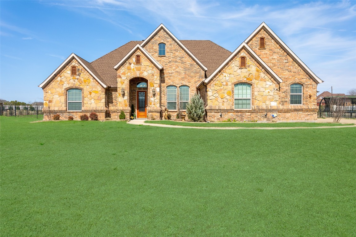 100 Saharra Slew Court Fort Worth TX 76126