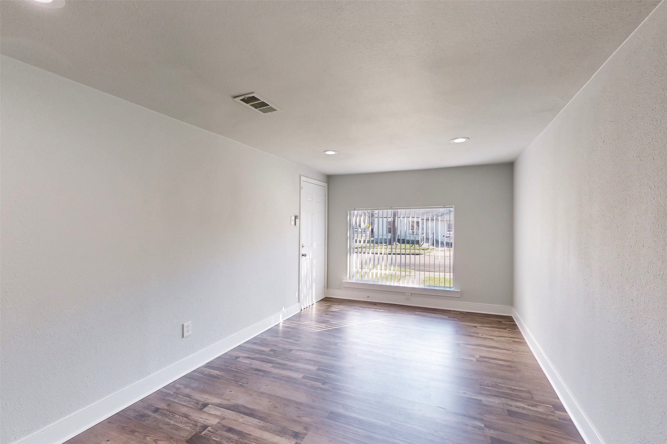 2667 Custer Drive Dallas TX 75216