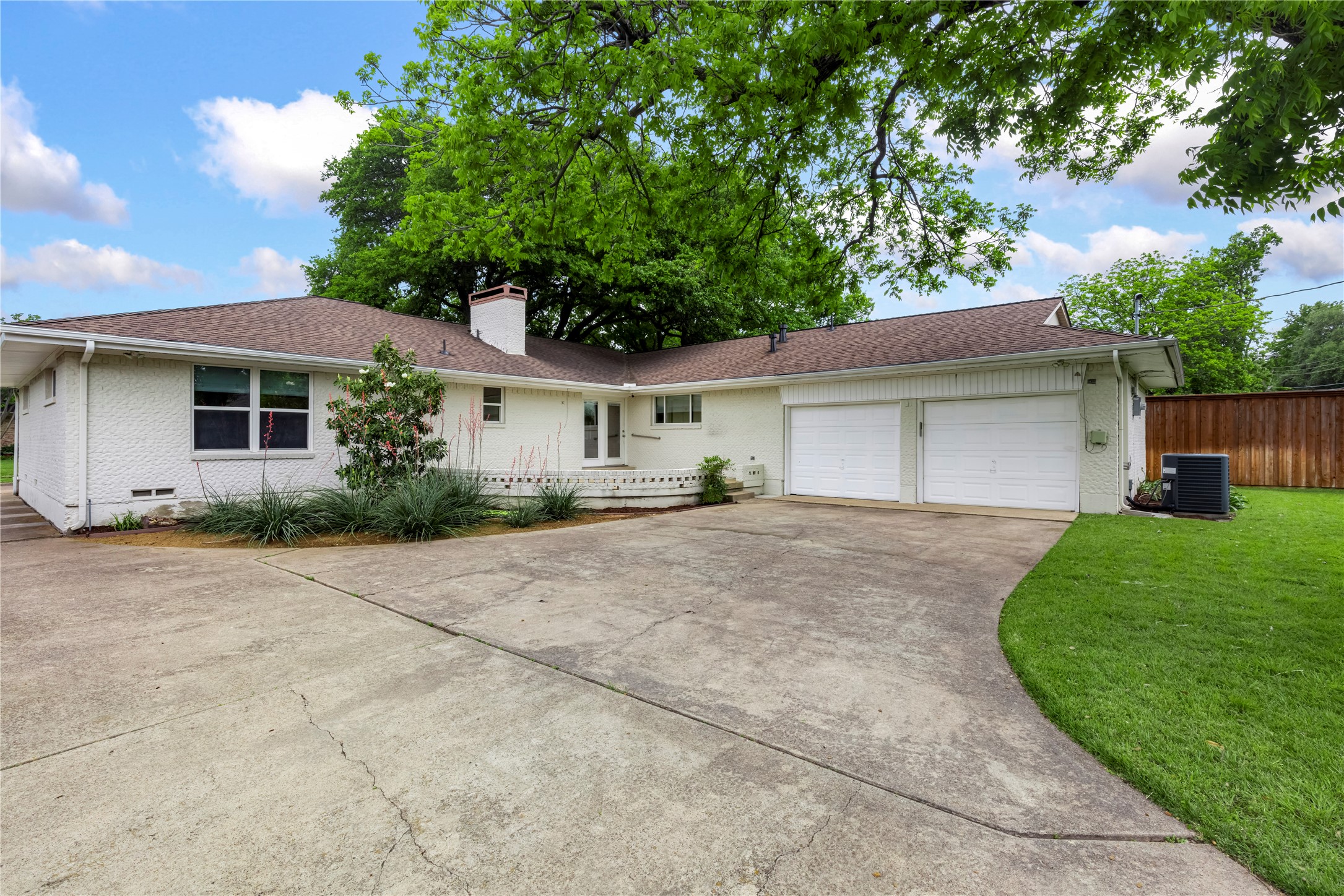 6247 Annapolis Lane Dallas TX 75214