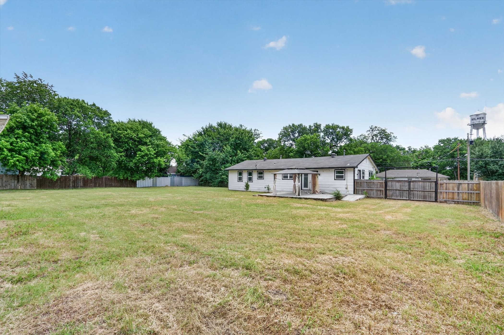 221 2nd Street Wilmer TX 75172