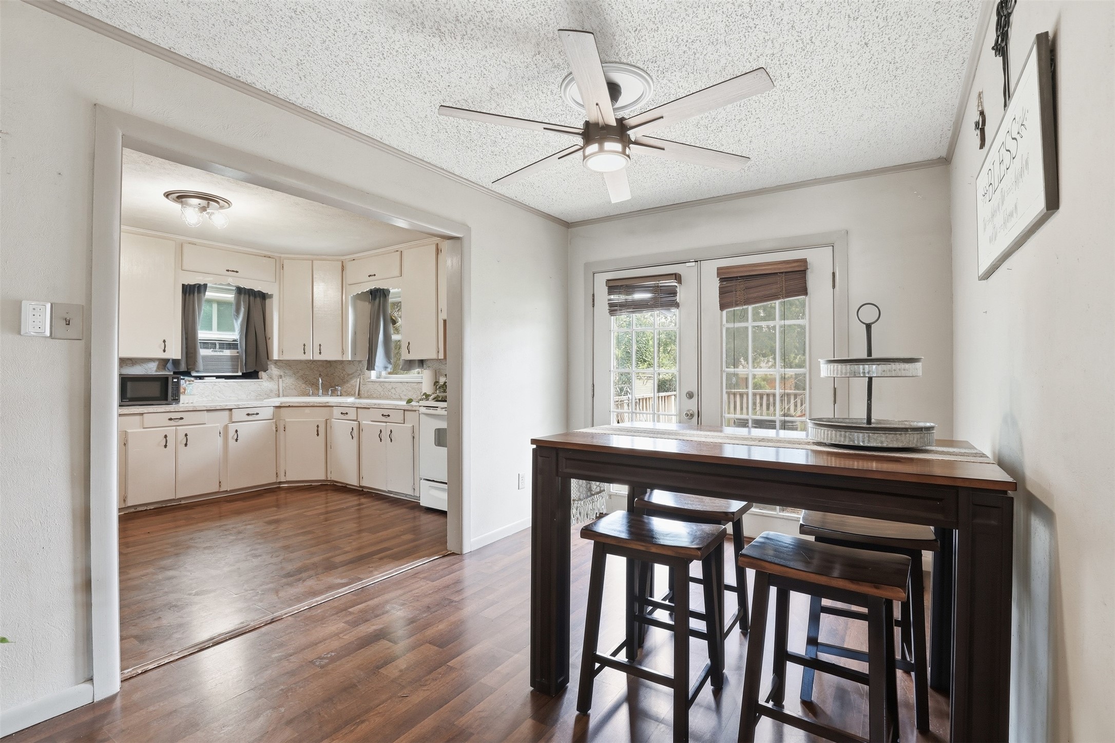4304 Hodgkins Road Lake Worth TX 76135