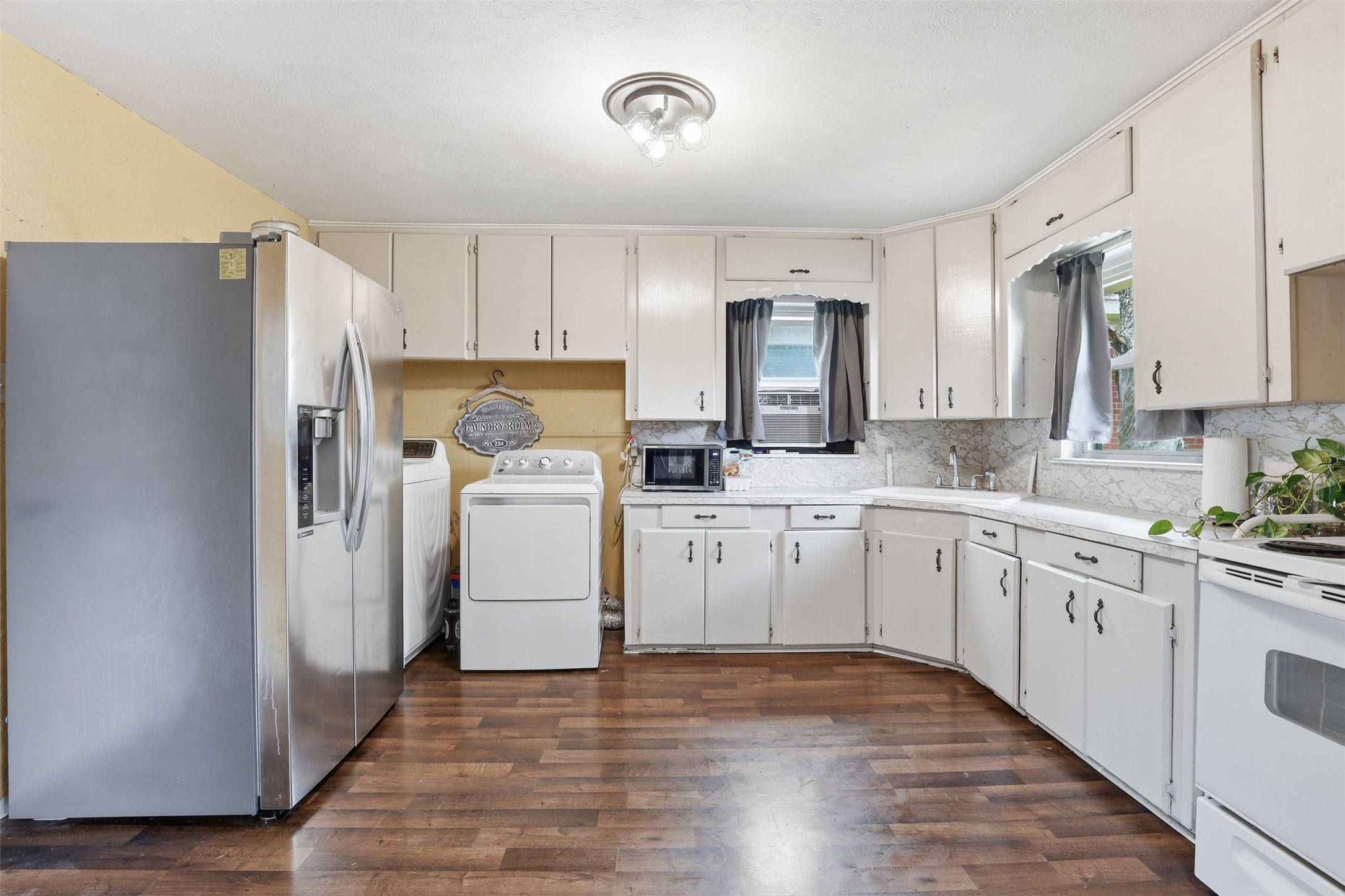 4304 Hodgkins Road Lake Worth TX 76135