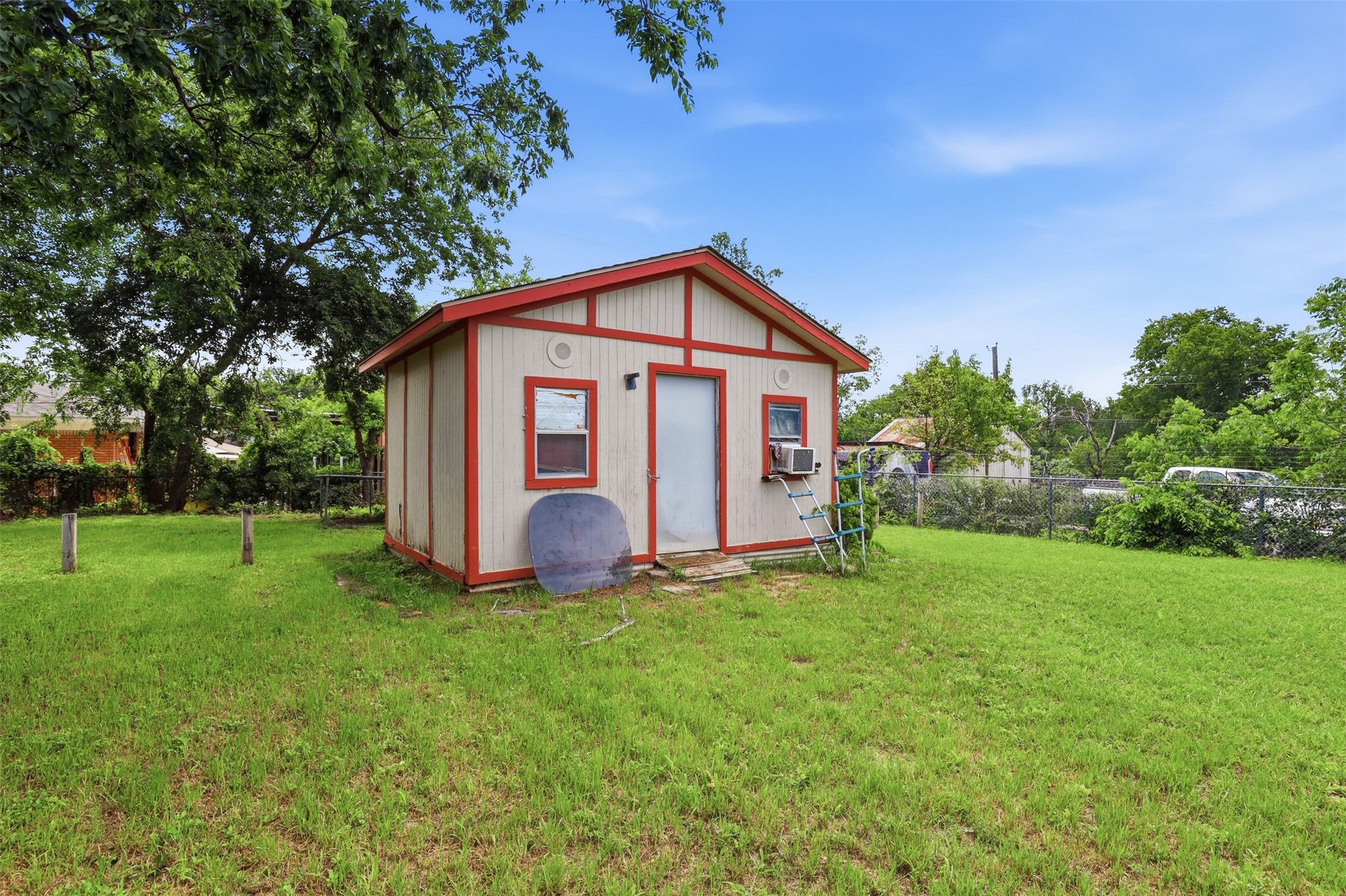 4304 Hodgkins Road Lake Worth TX 76135