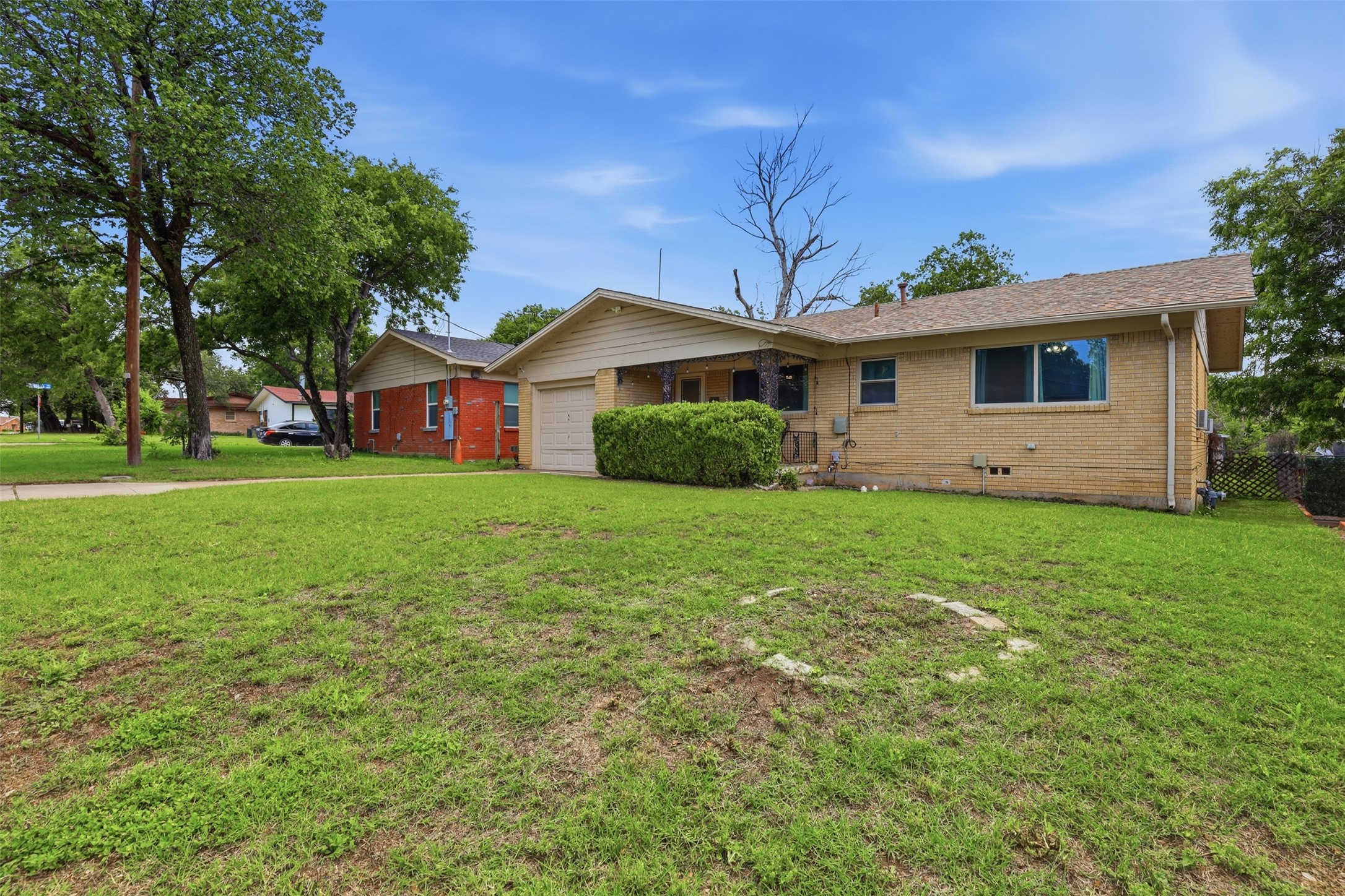 4304 Hodgkins Road Lake Worth TX 76135