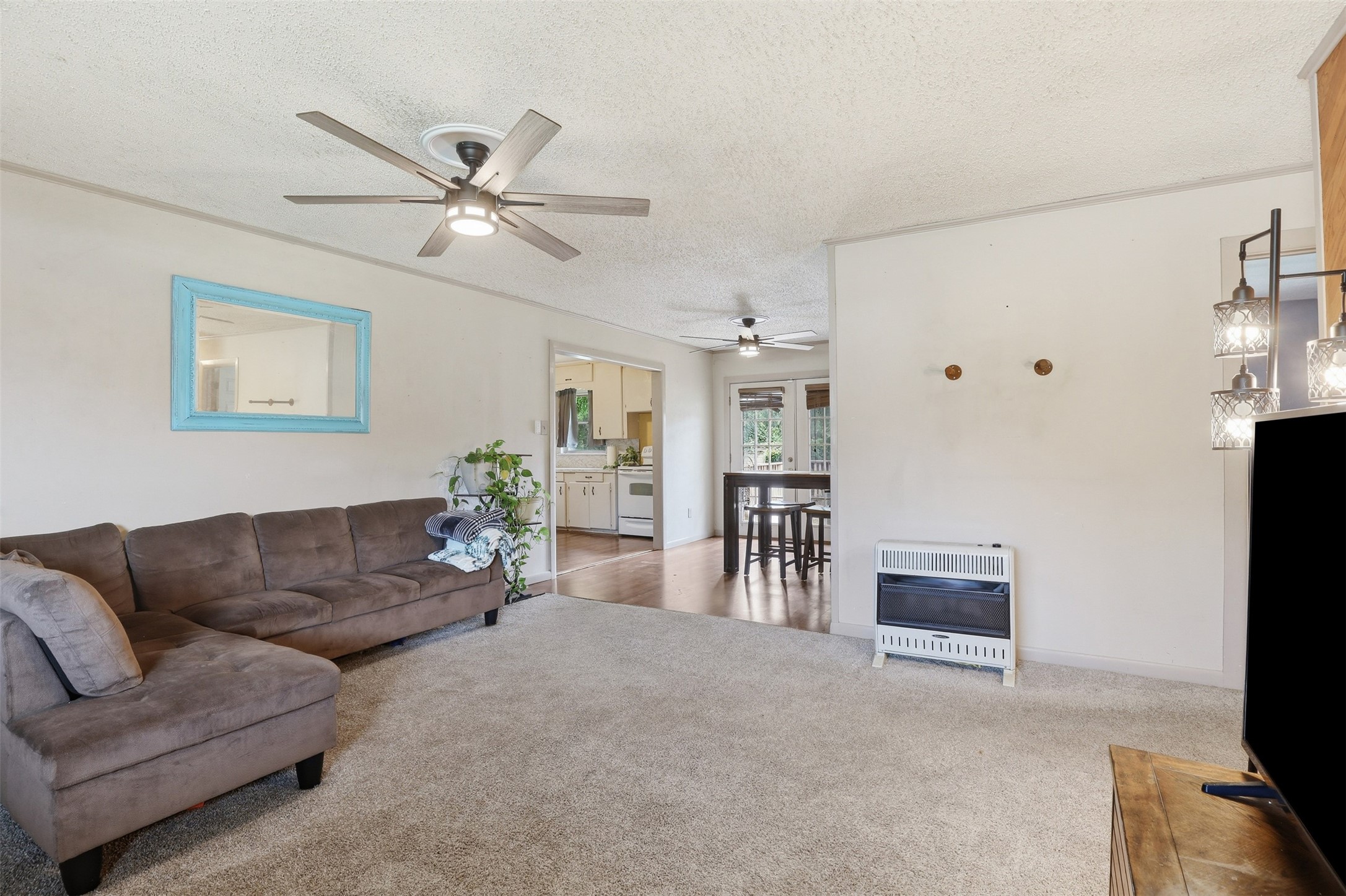 4304 Hodgkins Road Lake Worth TX 76135
