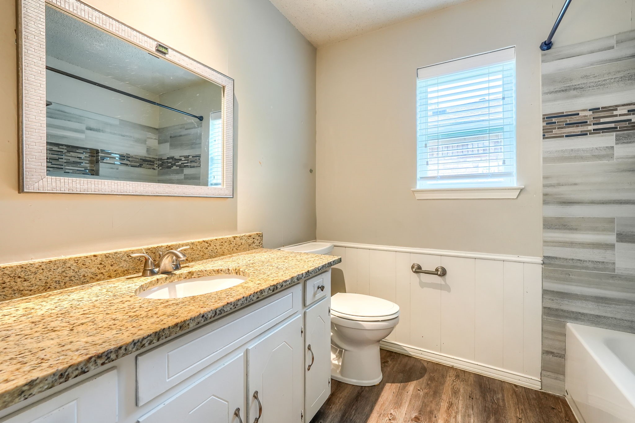 909 Columbus Court Bedford TX 76022