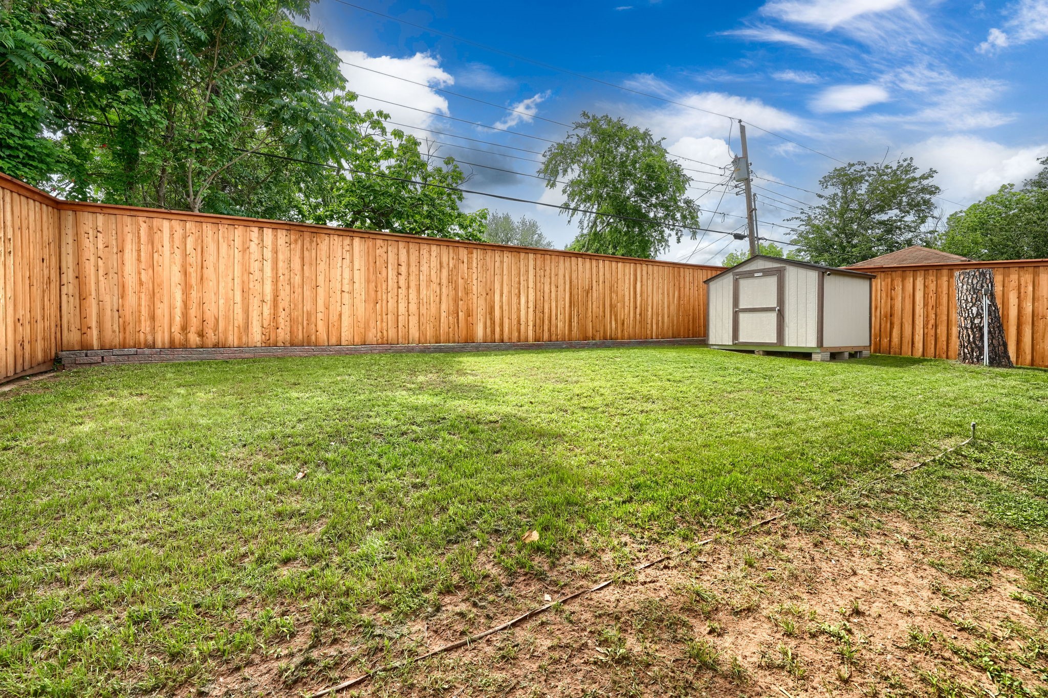 909 Columbus Court Bedford TX 76022