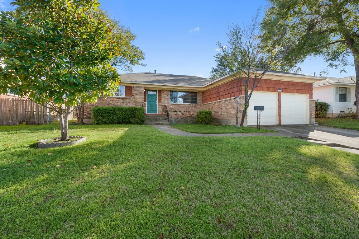 9004 Bretshire Drive Dallas TX 75228