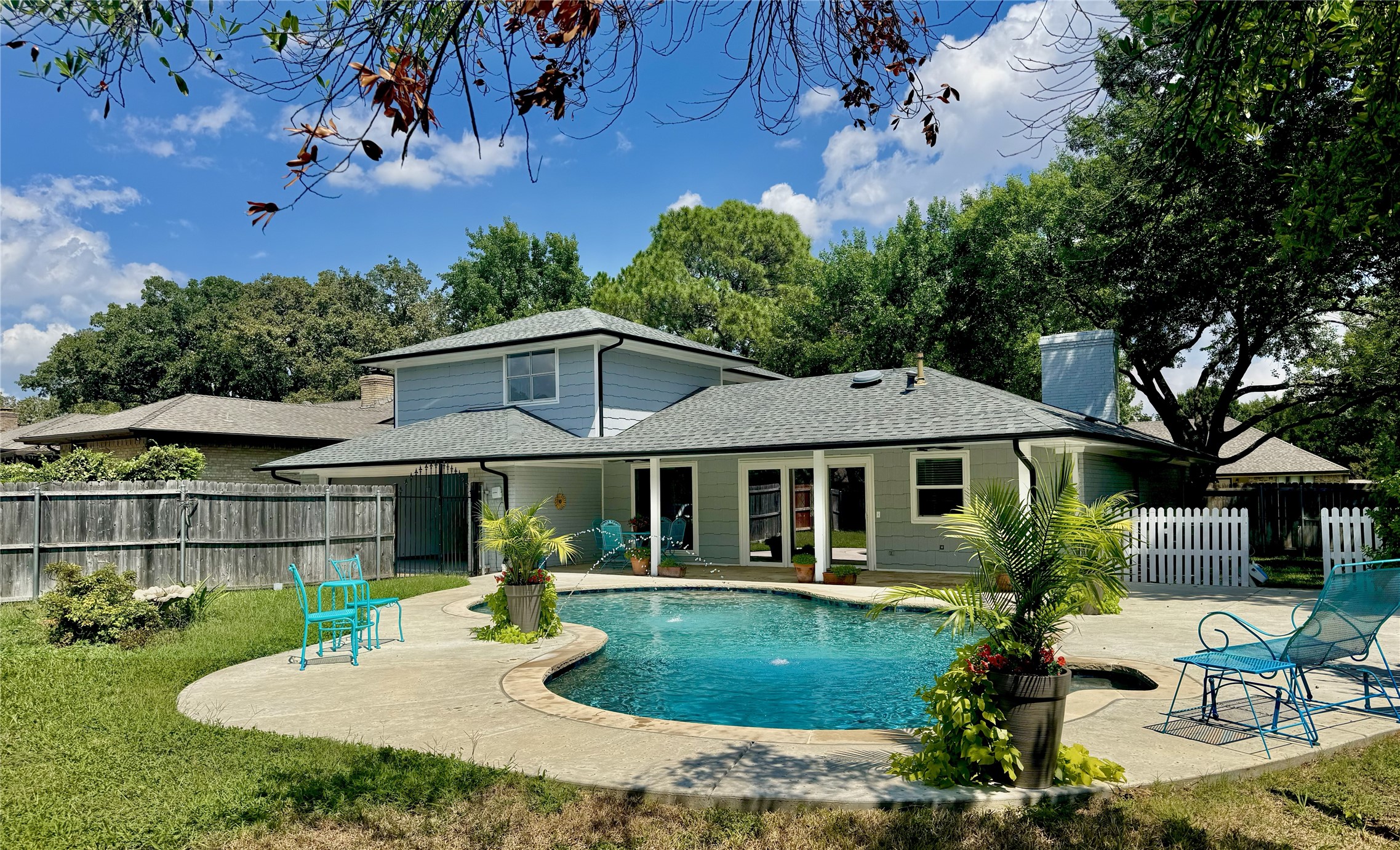 1 Whispering Vine Court Grapevine TX 76051
