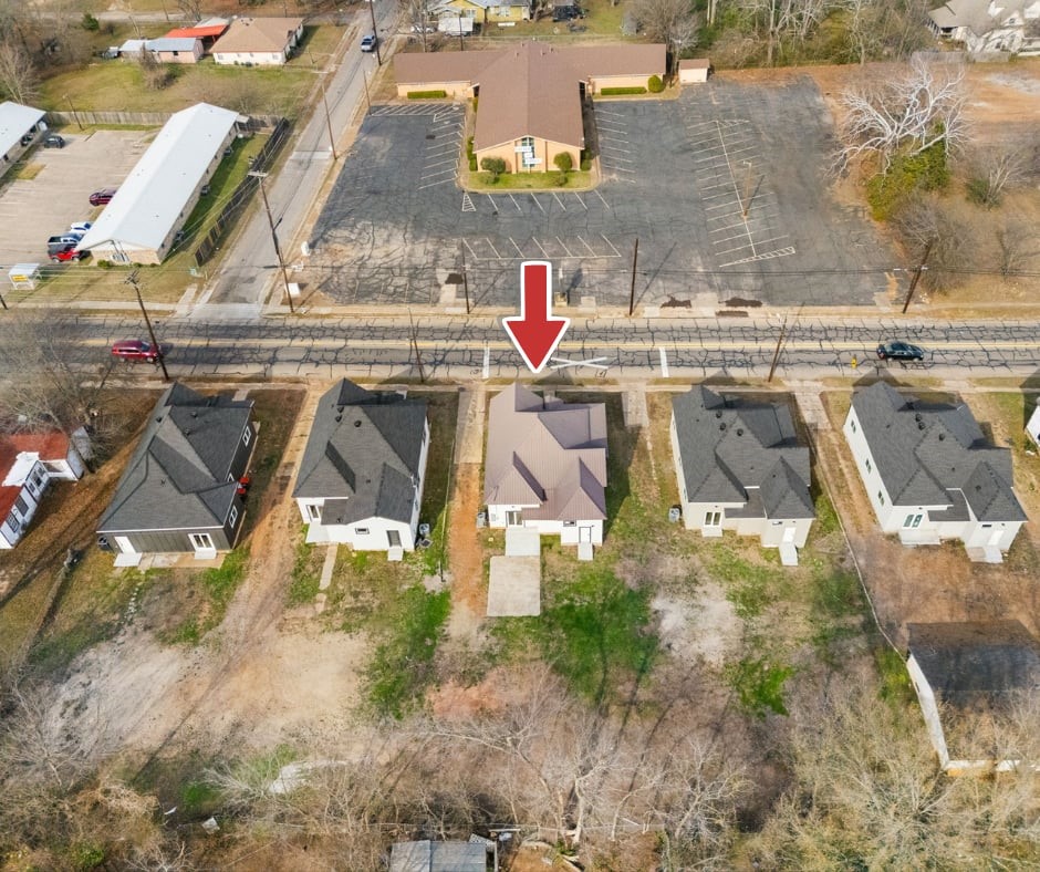 1259 Bonham Street Paris TX 75460
