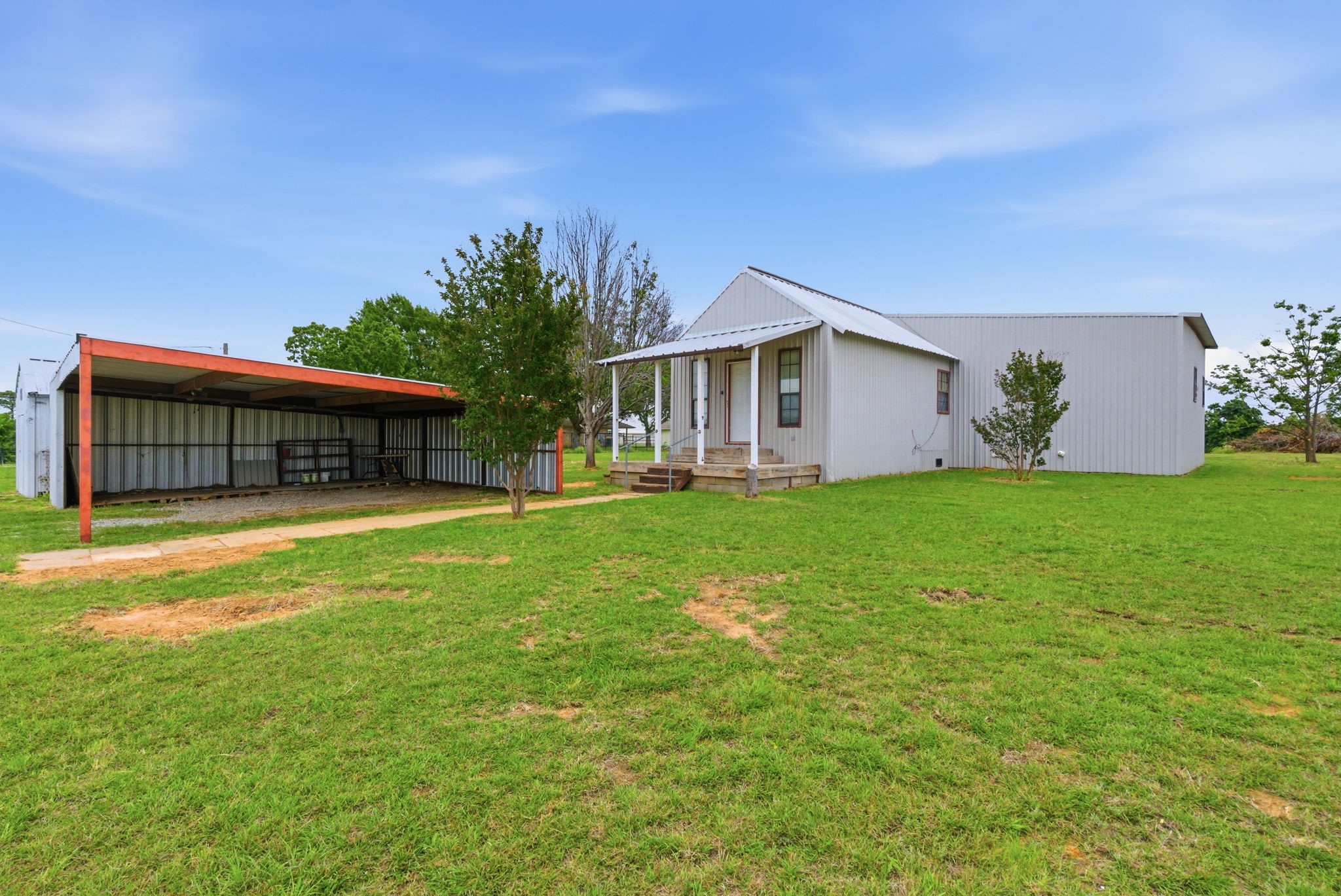 1701 Fox Road Millsap TX 76066