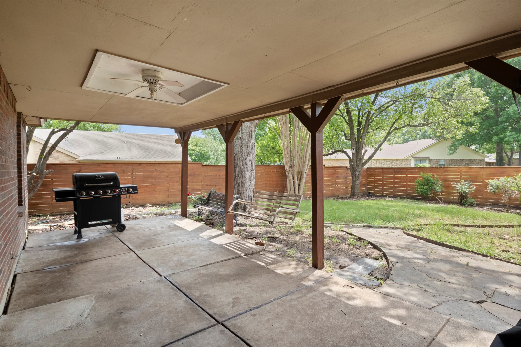1032 Twin Falls Drive Desoto TX 75115