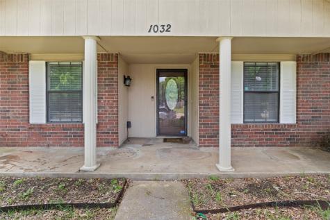 1032 Twin Falls Drive Desoto TX 75115