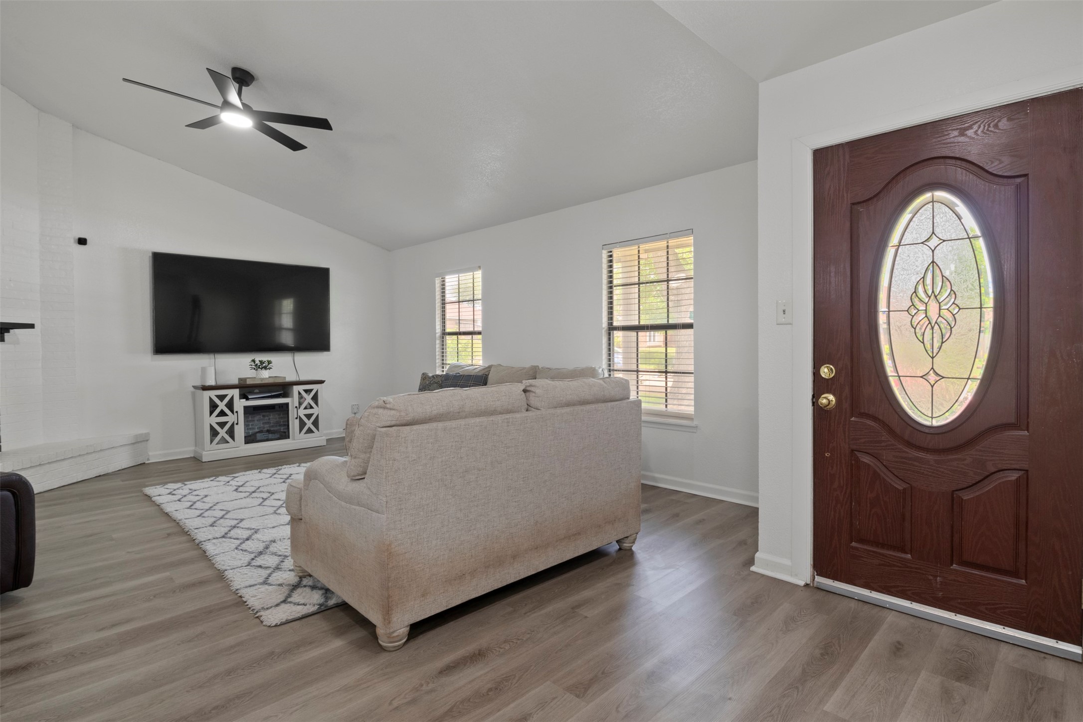 1032 Twin Falls Drive Desoto TX 75115