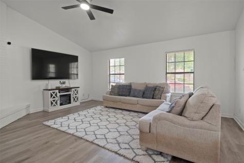 1032 Twin Falls Drive Desoto TX 75115
