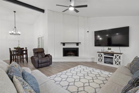 1032 Twin Falls Drive Desoto TX 75115