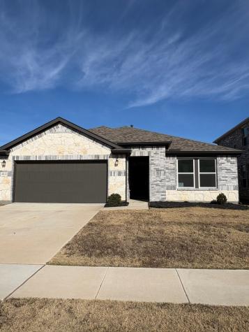 1833 Aslynn Circle Aubrey TX 76227