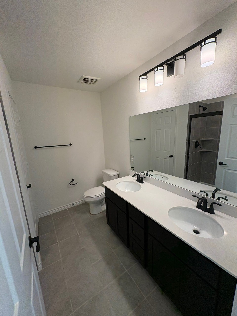 1833 Aslynn Circle Aubrey TX 76227