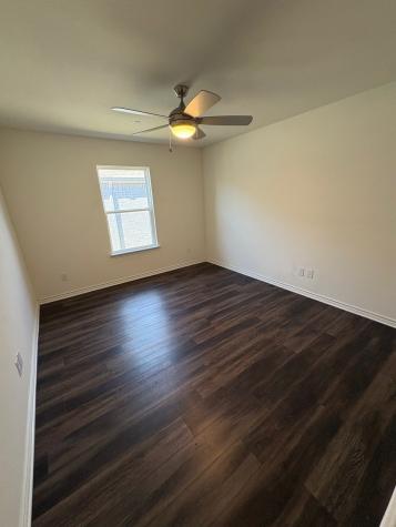 1833 Aslynn Circle Aubrey TX 76227